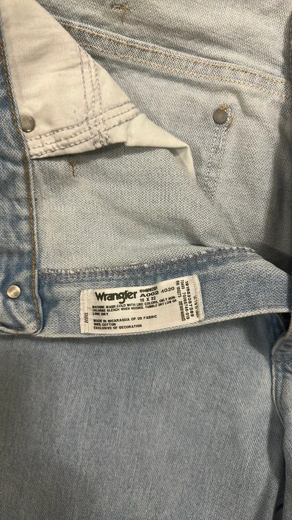 Wrangler Vintage Denim Jeans - Image 3