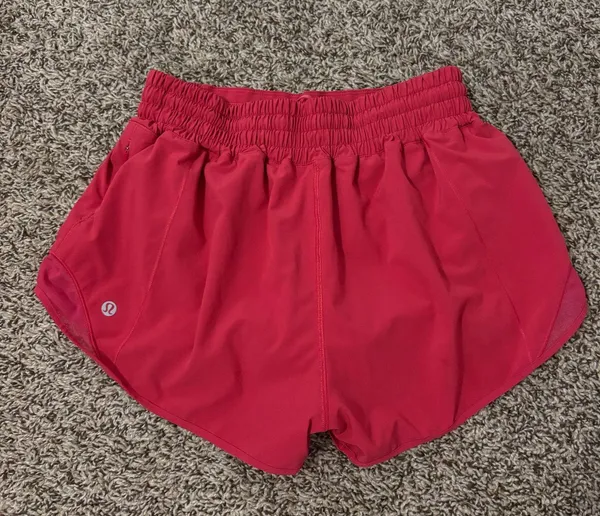 Lululemon Hotty Hot 2.5" High Rise Shorts Cherry Mist  - Image 2
