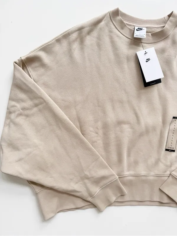 NWT Nike Oversized Crewneck Sweatshirt Size Large - Image 3