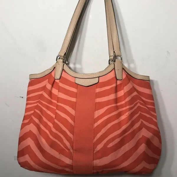 COACH Pink Animal Print Canvas Tote Bag - Image 7