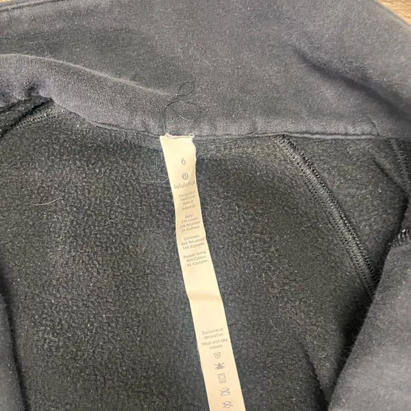 Lululemon Pleat‎ Perfection Jacket
Black size 6 - Image 6
