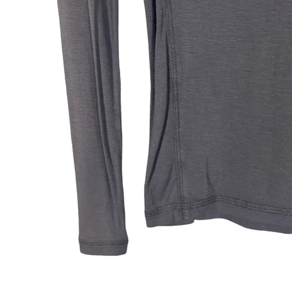 Scrubology Gray Long Sleeve Stretch Medical Scrub Pullover Top Women Sz XS - Image 3