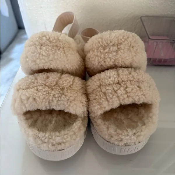 UGG OH FLUFFITA Slide Slippers Sz 10 Sheepskin Upper And Insole Color Natural - Image 2