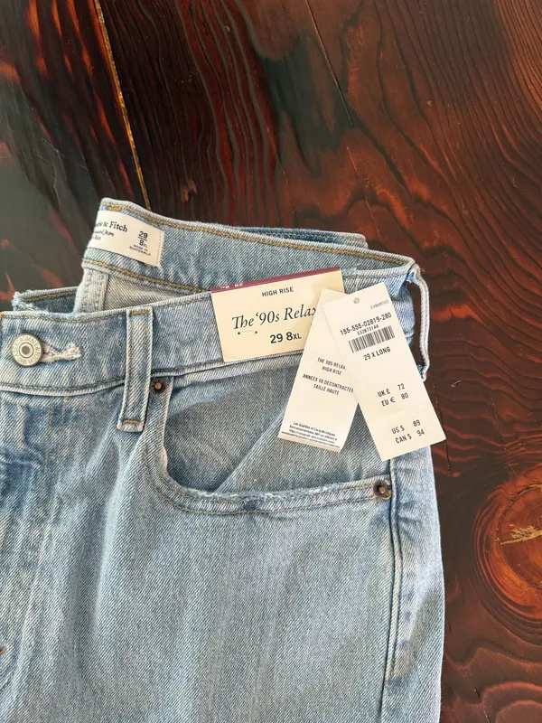Abercrombie Jeans 90s High-Rise - Image 2