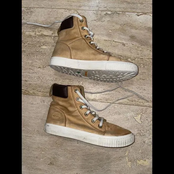 Timberland Women's Skyla‎ Bay Hiking Boot Size 7 - Image 9