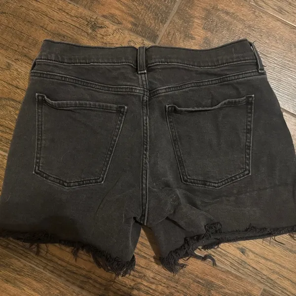 Old Navy Black Womens Jean Shorts Mid-Rise Boyfriend Denim Shorts Size 8 EUC - Image 3