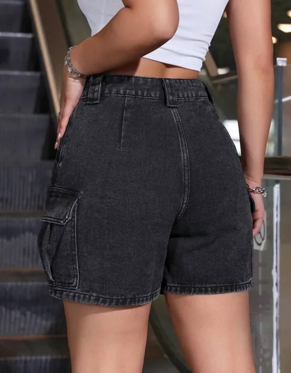 SHEIN Black Denim Cargo Shorts - Image 2