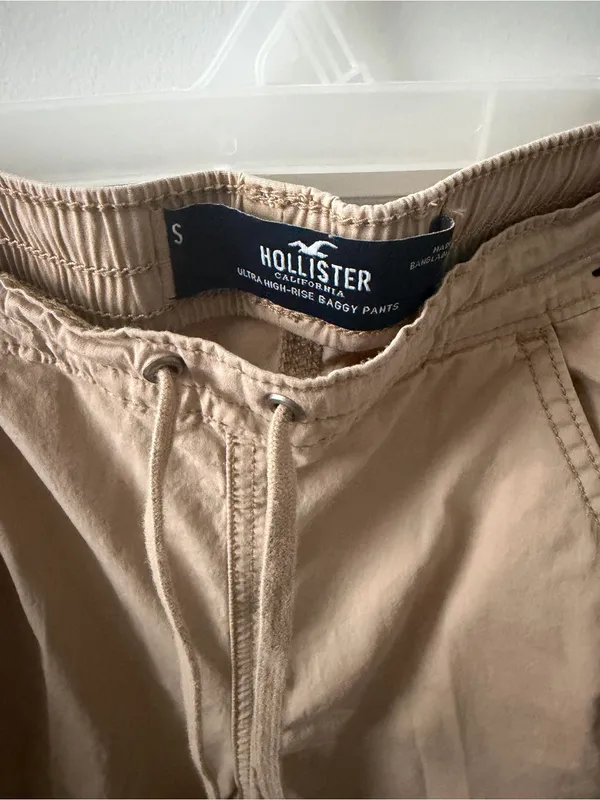 Y2K Hollister Ultra High Rise Baggy Cargo Pants - Image 2