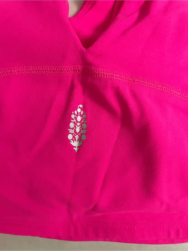 Free People NWT V-Neck Crop Top Hot Pink Size M - Image 6