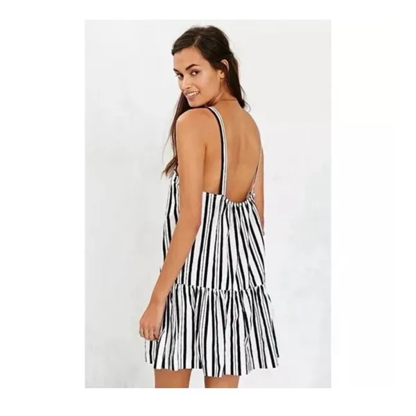 Urban Outfitters Alice Ritter & Size M Anais Drop Waist Stripe Mini Dress‎ White/Black - Image 2