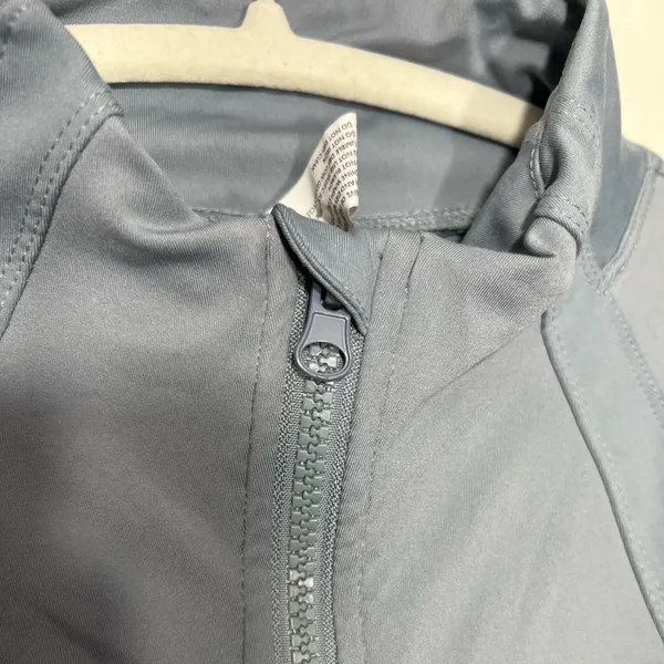 Yogalicious Lux Light Blue Zip Up Jacket Size M - Image 6