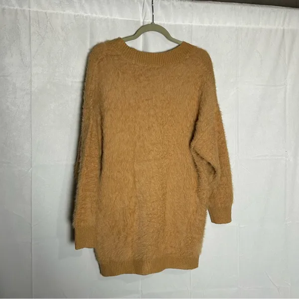Tahari Camel Fuzzy Long Sleeve‎ Oversized V Neck Button Front Cardigan Sweater - Image 2