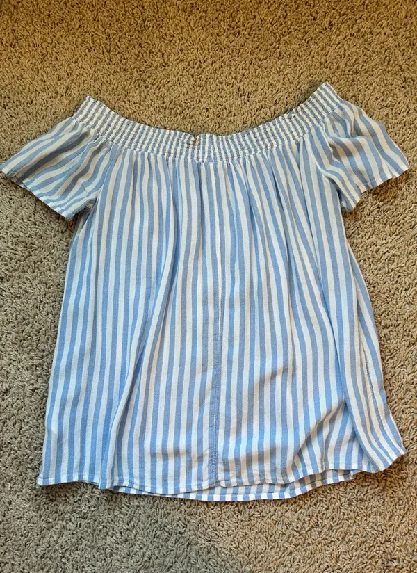 Old Navy Off-The-Shoulder Top Striped - Image 5