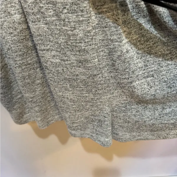 Wilfred‎ Free Aritzia Heather Grey Knit Sleeveless Romper Pockets S RPS7-8467-24 - Image 6