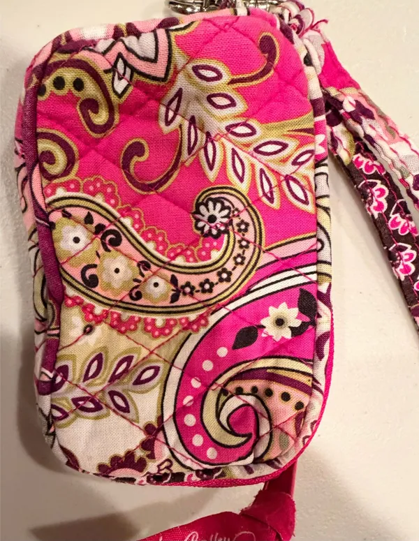 Vera Bradley | ladies Very Berry, wristlet/wallet - Image 2