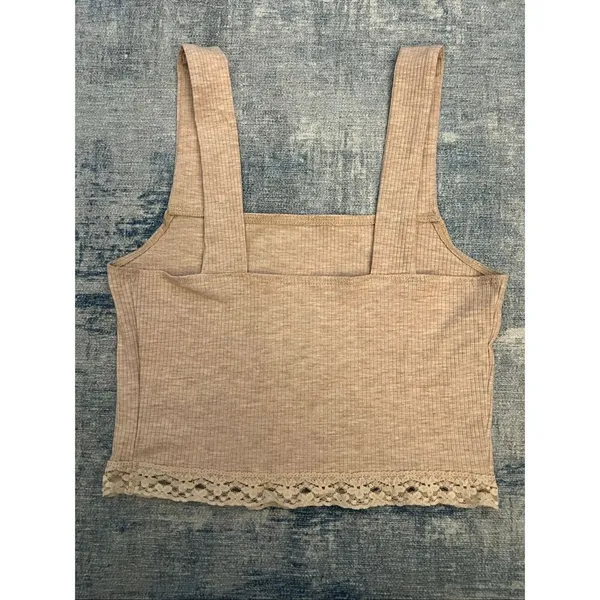 American Eagle Heathered Pink Square Neck Lace Hem Crop Top XS - Image 2
