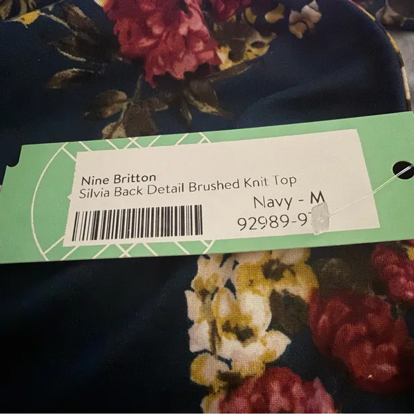 Nine Britton Stitch Fix Silvia Back Detail Knit Top in Navy Medium NWT‎ - Image 6