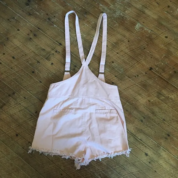 Honey Belle boutique S blush pink overall shorts/romper - Image 3
