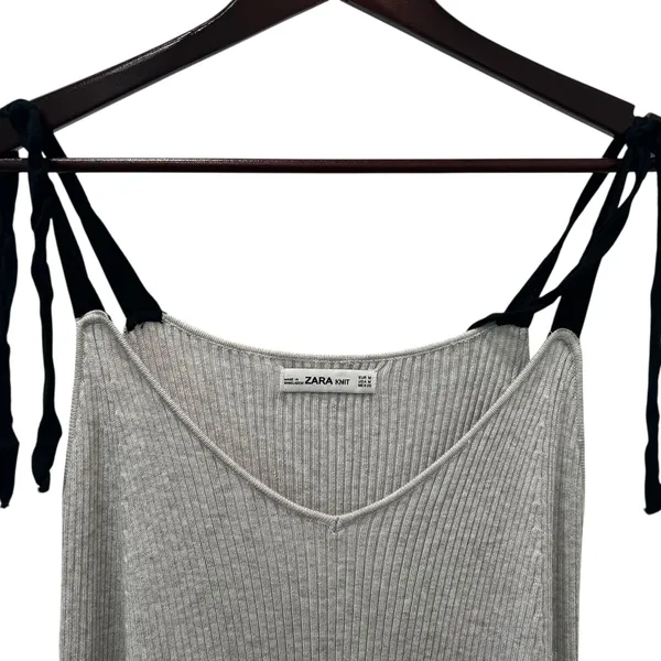 Zara Gray Ribbed Knit Dress V Neck Size Medium - Image 3