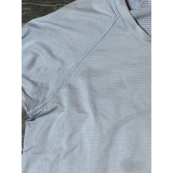 Lululemon Swiftly Long Sleeve Shirt 2.0 Size 10 Lavender Athletic Top Light FLAW - Image 4