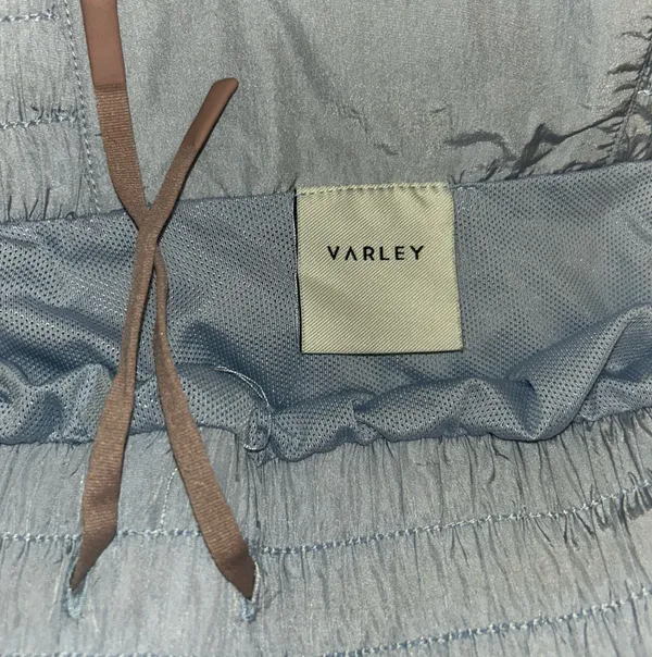Varley athletic running shorts light blue - Image 2