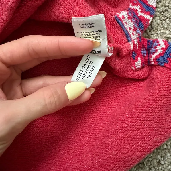 Vineyard Vines Women’s Pink Whale Fair Isle Pullover  - Image 11