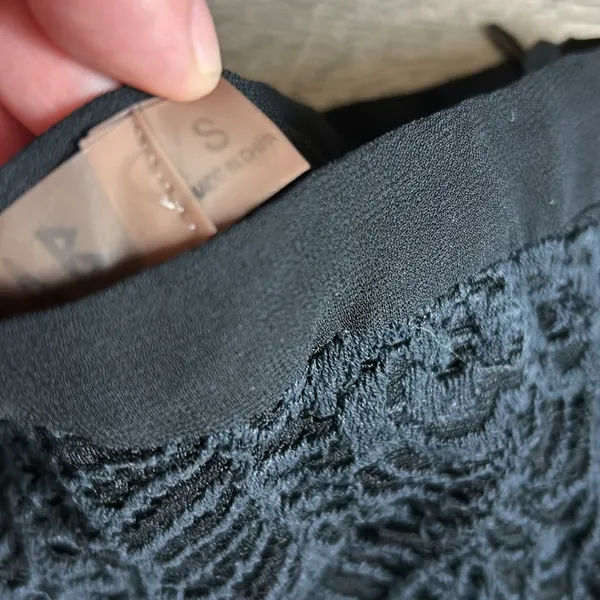 Rehab lace skirt - Image 4