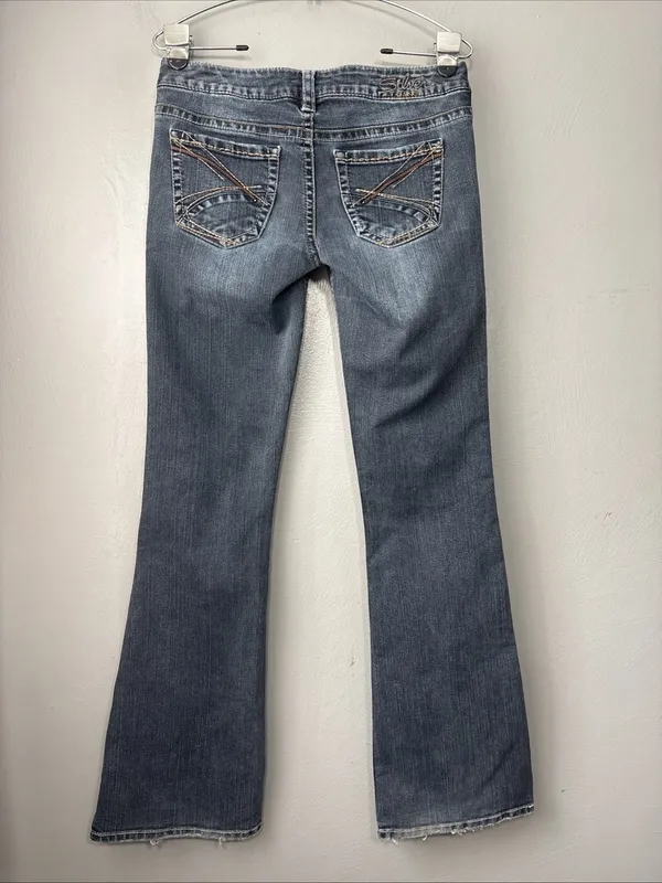 Silver Frances Jeans Size 28 33 Blue Denim Embroidered Pockets Bootcut Low Rise - Image 2