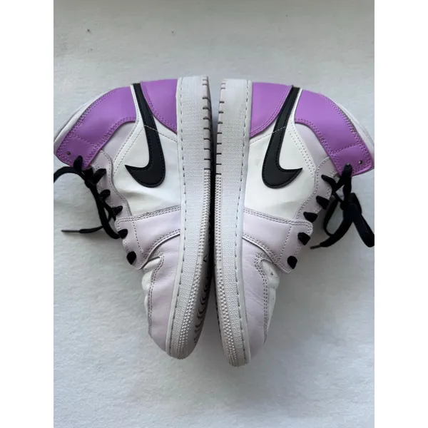 Nike Air Jordan 1 Mid GS Purple White Black Sneakers Youth 6.5Y Lavender Retro - Image 7