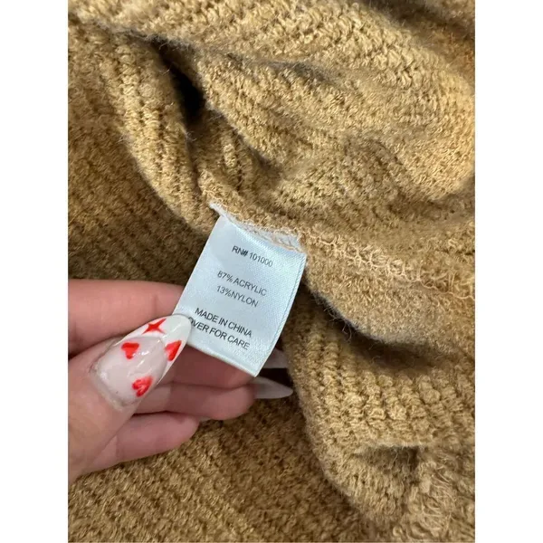 Windsor sweater size small - Image 4