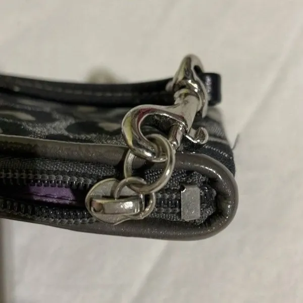 Coach Leopard Print Jacquard Wristlet Wallet Metallic Silver Black - Image 5