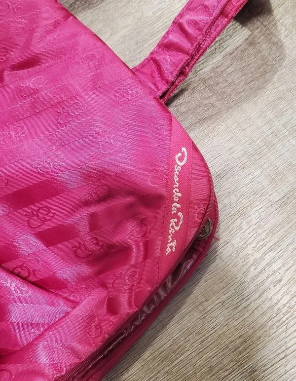 Oscar De La Renta Pink Snap Closure Makeup Bag - Image 3