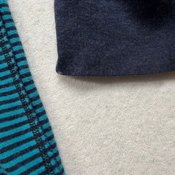 Lululemon Reversible Crewneck Sweatshirt Women’s Large Blue Striped Pullover - Image 8