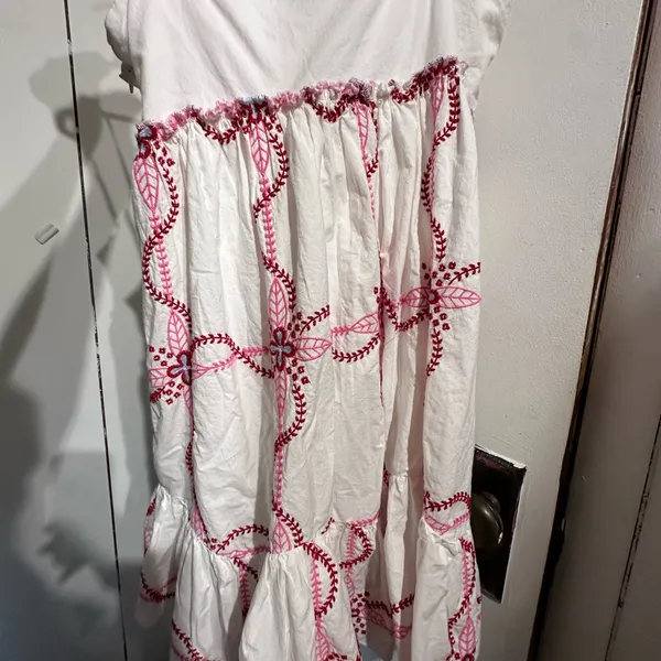 ANTHROPOLOGIE White and Pink EMBROIDERED Baby doll mini dress - Image 4