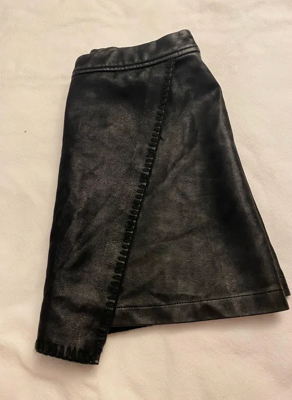 Very J Black Envelope Skirt - Image 4