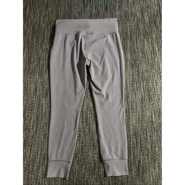 Vuori Daily Legging High Rise Lightweight Purple - Image 2