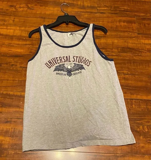 Universal studios tank top is a size medium. - Image 3
