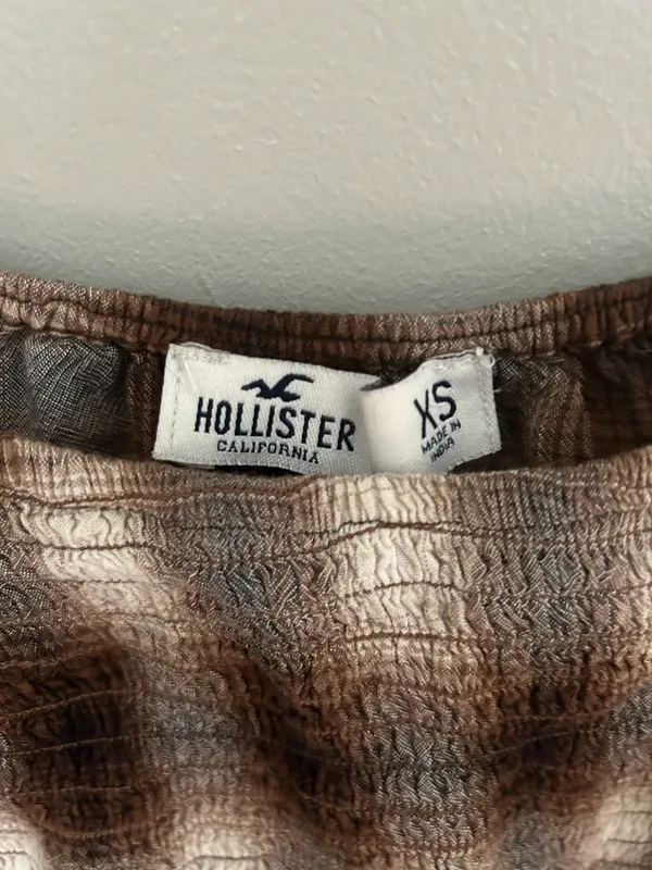Hollister Plaid Crop Top - Image 2
