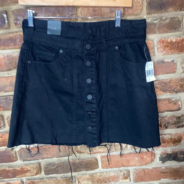 NWT BLANKNYC Black Wash Denim Night Stroll Jean Mini Skirt Women's Size 28 - Image 2