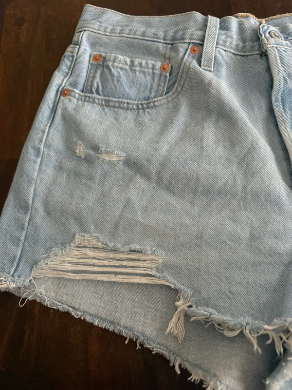 Levi’s 501 Shorts - Image 2