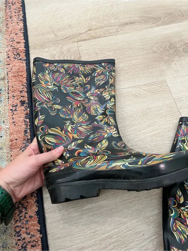 Sakroots Rhythm  Rain Boot - Image 3