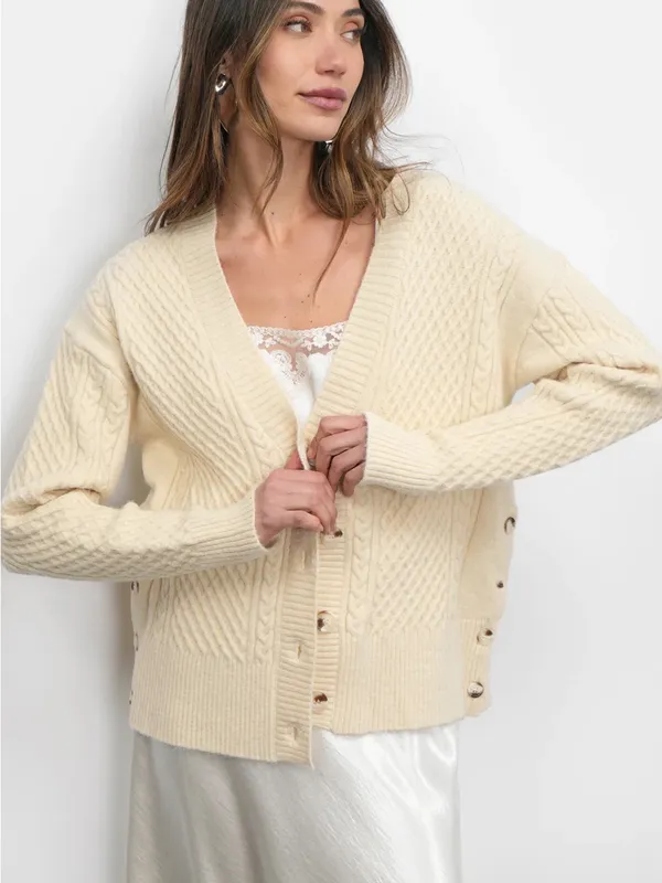 Greylin Vickie Cable Knit Oversized Cardigan Medium NWT‎ - Image 4