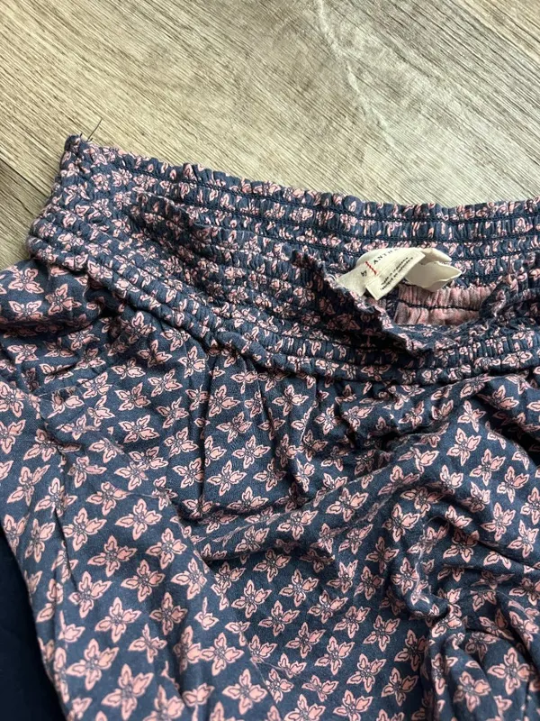 Anthropologie Boho print pants size M - Image 8