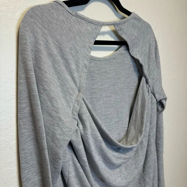 Gray Long Sleeve Women's Top Size L - Image 5