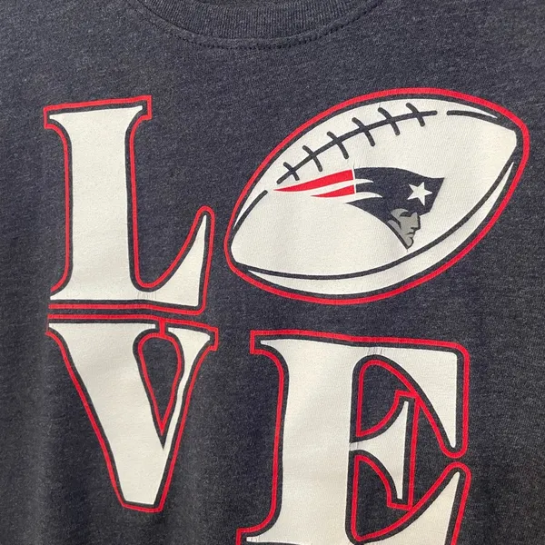 47 New England Patriots LOVE Scoopneck Tee Shirt NFL Football Women’s Size M - Image 7