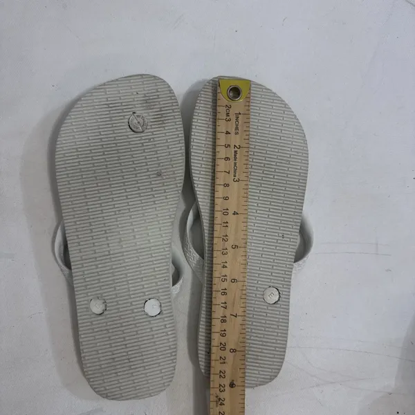 Havaianas Top White Classic Foam Outdoor Water Summer Thong Sandal Flip Flops 6 - Image 4