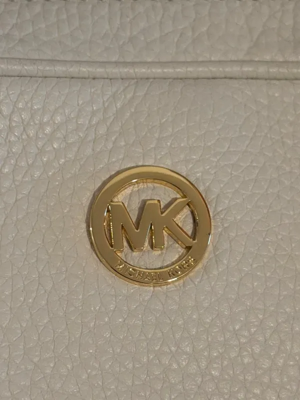 Michael Kors White Pebbled Leather Crossbody Bag Gold Tone Hardware Chain Purse - Image 2