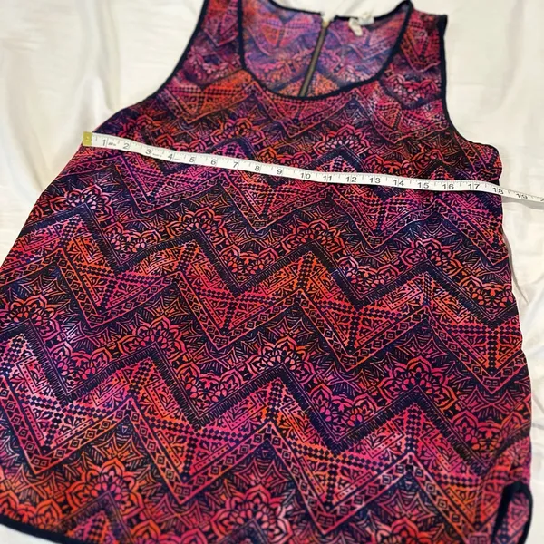 Japna Sleeveless Women Sz: L Chiffon Zigzag Colorful Tank Blouse Top. Zip Back. - Image 3