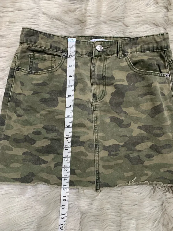 Mud Pie Women's Camouflage Skirt Small - Image 4