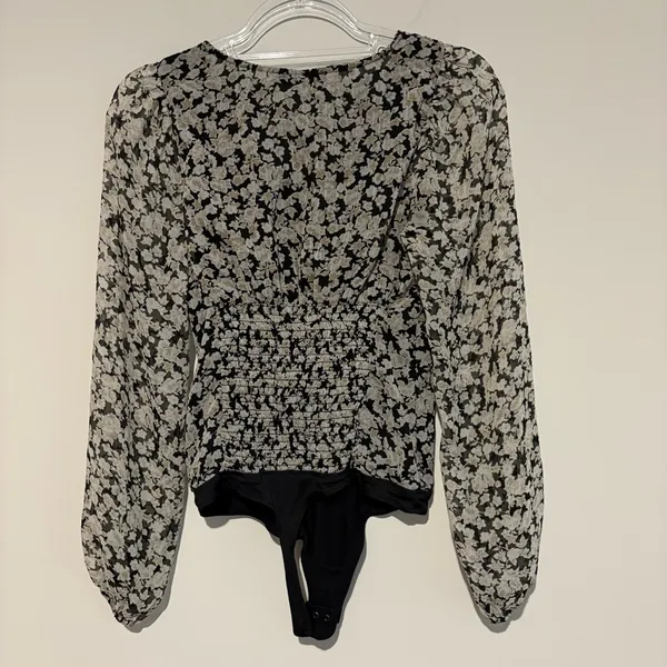 Abercrombie & Fitch Thong‎ Body Suit V Neck Floral Lined black white Size XS - Image 2